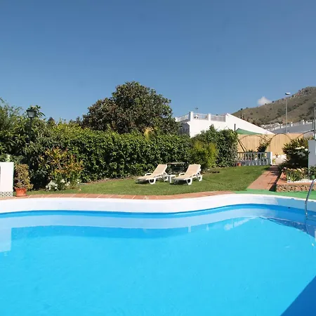 Rosario Villa *